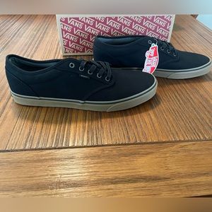 Vans - Men’s Black/Gum - Atwood